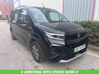 VAUXHALL Combo Life Electric 52kWh Ultimate XL MPV 5dr Electric Auto (7.4kW Charger) (136 ps)
