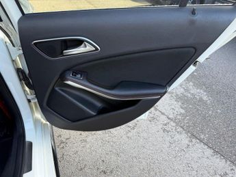 MERCEDES-BENZ A-CLASS 2.0 A250 BlueEfficiency Engineered by AMG Hatchback 5dr Petrol 7