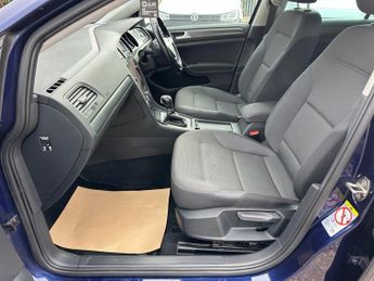 VOLKSWAGEN GOLF 1.6 TDI Match Hatchback 5dr Diesel DSG Euro 6 (s/s) (115 ps)