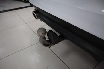 JAGUAR XF 3.0d V6 S Sportbrake 5dr Diesel Auto Euro 6 (s/s) (300 ps)