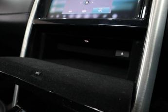 LAND ROVER DISCOVERY 3.0 SD V6 HSE Luxury SUV 5dr Diesel Auto 4WD Euro 6 (s/s) (306 p