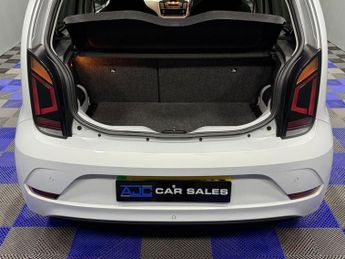 VOLKSWAGEN e-up! 18.7kWh e-up! Hatchback 5dr Electric Auto (82 ps)