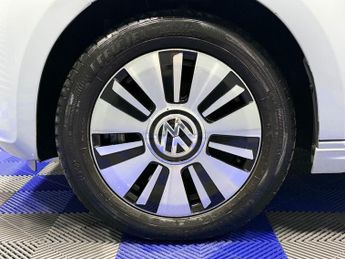 VOLKSWAGEN e-up! 18.7kWh e-up! Hatchback 5dr Electric Auto (82 ps)