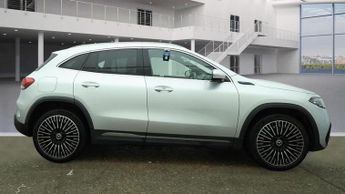 MERCEDES-BENZ EQA EQA 250 66.5kWh AMG Line (Premium Plus) SUV 5dr Electric Auto (1