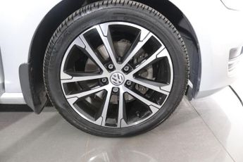 VOLKSWAGEN GOLF 2.0 TDI BlueMotion Tech GT Hatchback 5dr Diesel DSG Euro 5 (s/s)
