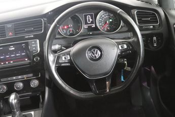 VOLKSWAGEN GOLF 2.0 TDI BlueMotion Tech GT Hatchback 5dr Diesel DSG Euro 5 (s/s)