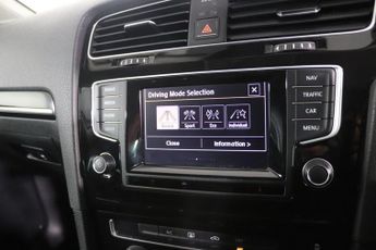 VOLKSWAGEN GOLF 2.0 TDI BlueMotion Tech GT Hatchback 5dr Diesel DSG Euro 5 (s/s)