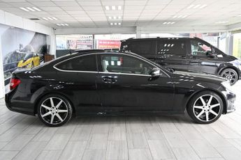 MERCEDES-BENZ C-CLASS 1.6 C180 BlueEfficiency AMG Sport Coupe 2dr Petrol G-Tronic+ Eur