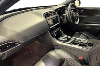 JAGUAR XE 2.0i GPF R-Sport Saloon 4dr Petrol Auto Euro 6 (s/s) (200 ps) Re