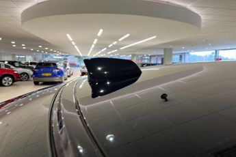 JAGUAR XE 2.0i GPF R-Sport Saloon 4dr Petrol Auto Euro 6 (s/s) (200 ps) Re