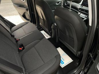 HYUNDAI KONA 64kWh Premium SUV 5dr Electric Auto (10.5kW Charger) (204 ps)