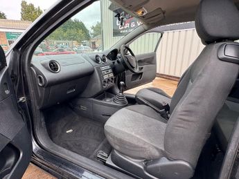 FORD FIESTA 1.4 TDCi Zetec Hatchback 3dr Diesel Manual (119 g/km, 67 bhp)