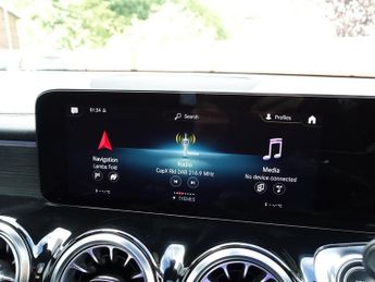 MERCEDES-BENZ EQB EQB 300 66.5kWh AMG Line (Premium) SUV 5dr Electric Auto 4MATIC 