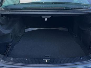 MERCEDES-BENZ E-CLASS 3.0 E350 CDI V6 BlueEfficiency Avantgarde Edition 125 Saloon 4dr