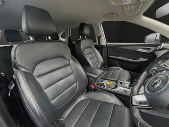 MG MG HS 1.5 T-GDI Excite SUV 5dr Petrol DCT Euro 6 (s/s) (162 ps)