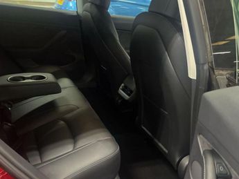 TESLA Model 3 Standard Range Plus Saloon 4dr Electric Auto RWD (241 bhp)