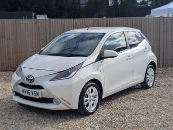 Toyota AYGO 1.0 VVT-i x-pure Hatchback 5dr Petrol Manual Euro 6 (68 ps)