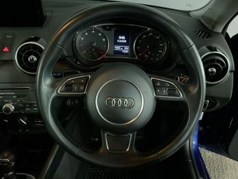 AUDI A1 1.0 TFSI Sport Sportback 5dr Petrol S Tronic Euro 6 (s/s) (Nav) 