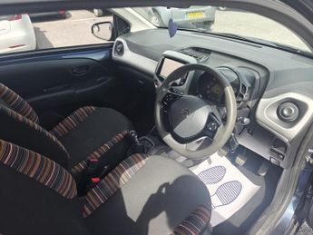 CITROEN C1 1.0 VTi Feel Hatchback 3dr Petrol Manual Euro 5 (Euro 5) (68 ps)