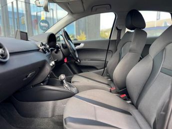 AUDI A1 1.4 TFSI Sport Sportback 5dr Petrol S Tronic Euro 5 (s/s) (122 p