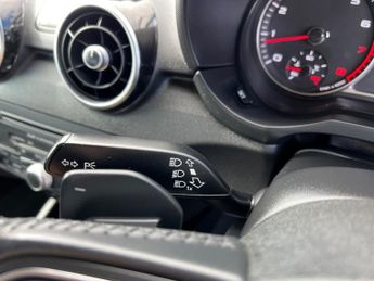 AUDI A1 1.4 TFSI Sport Sportback 5dr Petrol S Tronic Euro 5 (s/s) (122 p