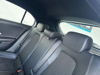MERCEDES-BENZ A-CLASS 1.5 A180d Sport Hatchback 5dr Diesel 7G-DCT Euro 6 (s/s) (116 ps