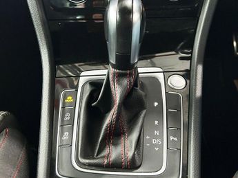 VOLKSWAGEN GOLF 2.0 TSI GPF GTI Performance Hatchback 5dr Petrol DSG Euro 6 (s/s