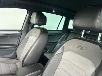 VOLKSWAGEN TIGUAN 1.5 TSI EVO R-Line Tech SUV 5dr Petrol DSG Euro 6 (s/s) (150 ps)