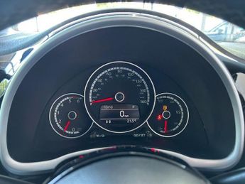 VOLKSWAGEN BEETLE 2.0 TDI BlueMotion Tech Sport Cabriolet 2dr Diesel DSG Euro 6 (s