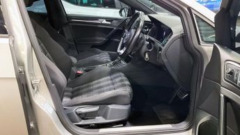 VOLKSWAGEN GOLF 2.0 TDI GTD Hatchback 5dr Diesel DSG Euro 6 (s/s) (184 ps)