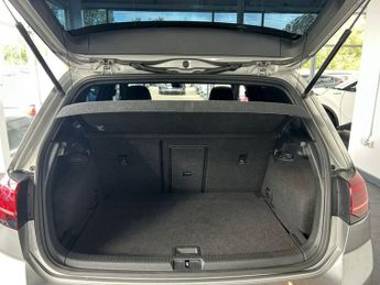 VOLKSWAGEN GOLF 2.0 TDI GTD Hatchback 5dr Diesel DSG Euro 6 (s/s) (184 ps) 2 FOR