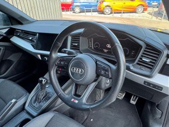 AUDI A1 1.0 TFSI 30 S line Sportback 5dr Petrol S Tronic Euro 6 (s/s) 