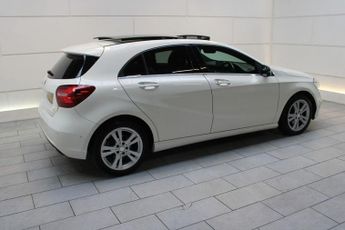 MERCEDES-BENZ A-CLASS 2.1 A200d Sport (Premium Plus) Hatchback 5dr Diesel 7G-DCT Euro 