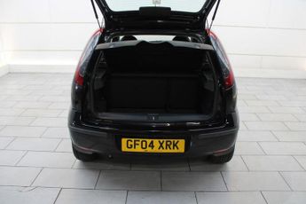 VAUXHALL CORSA 1.0i 12v Active Hatchback 5dr Petrol Manual (127 g/km, 59 bhp)