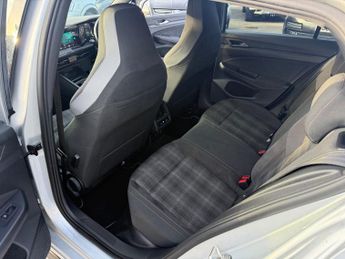 VOLKSWAGEN GOLF 2.0 TDI GTD Hatchback 5dr Diesel DSG Euro 6-UPGRADE 19" ADELAIDE