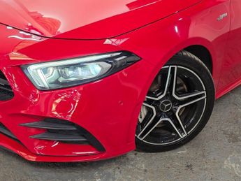 MERCEDES-BENZ A-CLASS 2.0 A35 AMG (Premium Plus) Hatchback 5dr Petrol SpdS DCT 4MATIC 