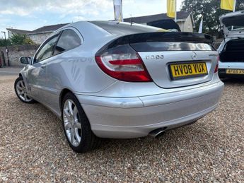 MERCEDES-BENZ C-CLASS 1.8 C200 Kompressor SE Coupe 2dr Petrol Automatic (202 g/km, 163