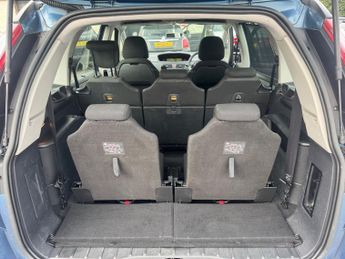 CITROEN GRAND C4 PICASSO 1.6 HDi VTR+ MPV 5dr Diesel EGS6 Euro 5 (110 ps)
