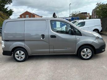 NISSAN e-NV200 0.0E [109PS] 40kWh TEKNA AUTO [A/C][COLNAV]