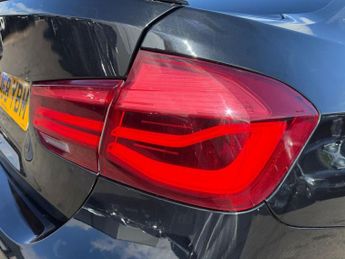 BMW 3 SERIES 2.0 320d M Sport Shadow Edition Saloon 4dr Diesel Auto Euro 6 (s