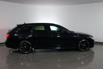 AUDI A6 AVANT 2.0 TDI ultra Black Edition Estate 5dr Diesel S Tronic Euro 6 (s