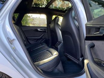 AUDI A4 3.0 S4 TFSI Quattro Auto 4WD 5dr