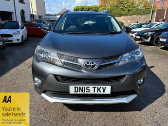 TOYOTA RAV4 2.2 D-CAT Invincible Nav SUV 5dr Diesel 4WD Auto Euro 5 (150 ps)