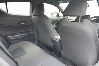 TOYOTA C-HR 1.8 VVT-h GPF Icon SUV 5dr Petrol Hybrid CVT Euro 6 (s/s) (122 p