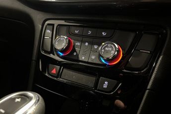 VAUXHALL MOKKA X 1.4i Turbo Design Nav SUV 5dr Petrol Auto Euro 6 (140 ps) Androi