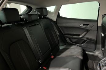 CUPRA FORMENTOR 1.4 eHybrid 12.8kWh V1 SUV 5dr Petrol Plug-in Hybrid DSG Euro 6 