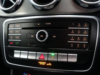 MERCEDES-BENZ GLA 2.1 GLA200d AMG Line SUV 5dr Diesel 7G-DCT Euro 6 (s/s) (136 ps)