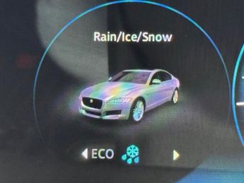 JAGUAR XF 2.0d R-Sport Saloon 4dr Diesel Auto Euro 6 (s/s) (180 ps)