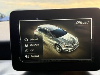 MERCEDES-BENZ GLA 2.1 GLA220d AMG Line (Executive) SUV 5dr Diesel 7G-DCT 4MATIC Eu