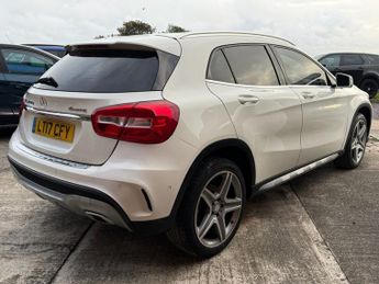 MERCEDES-BENZ GLA 2.1 GLA220d AMG Line (Executive) SUV 5dr Diesel 7G-DCT 4MATIC Eu